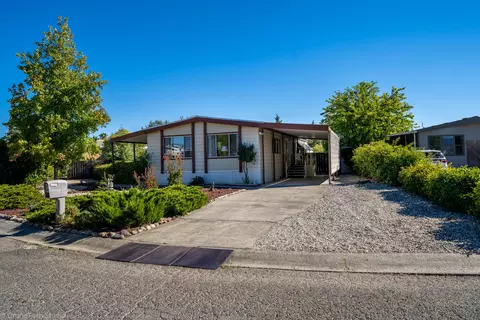 4445 Honeycomb Way, Redding, CA 96003 photo 4