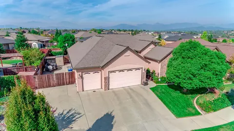 674 Durango Way, Redding, CA 96003 photo 22
