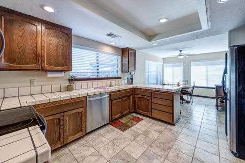 1860 Wasatch Ct, Redding, CA 96001 photo 6