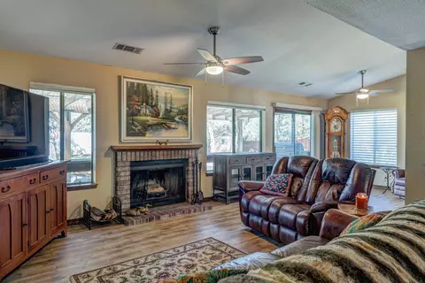 1860 Wasatch Ct, Redding, CA 96001 photo 11
