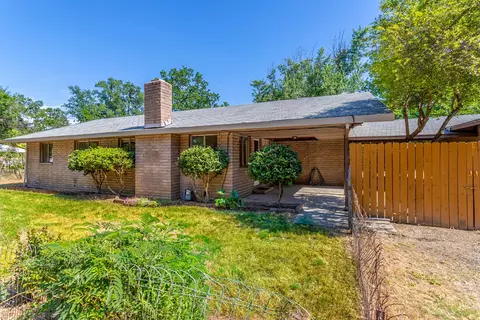 19001 Black Oak Ln, Redding, CA 96003 photo 2
