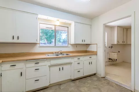 19001 Black Oak Ln, Redding, CA 96003 photo 9