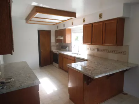 2805 Harlan Dr, Redding, CA 96003 photo 6