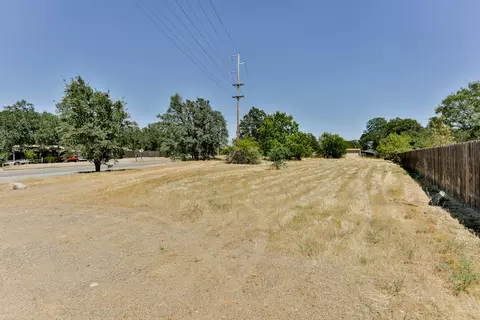 3407 Oasis Rd, Redding, CA 96003 photo 4