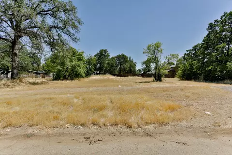 3407 Oasis Rd, Redding, CA 96003 photo 2