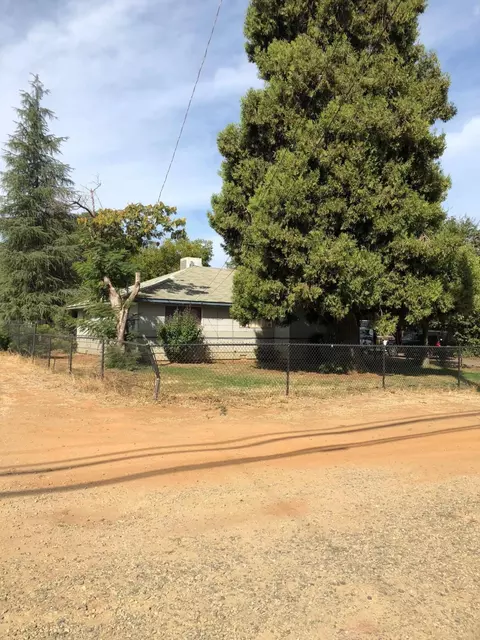 6780 Airport Rd, Redding, CA 96002 photo 1