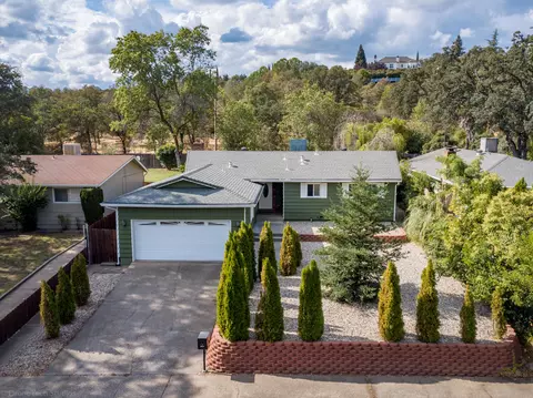 1756 Regent Ave, Redding, CA 96001 photo 1