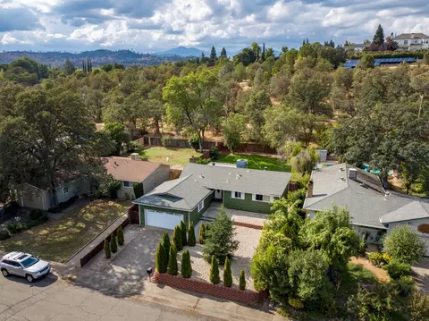1756 Regent Ave, Redding, CA 96001 photo 2