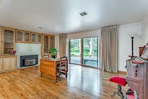 3134 Inverness St, Redding, CA 96002 photo 7