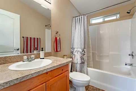 13830 Daniels Ln, Redding, CA 96003 photo 13