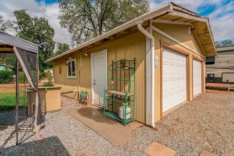 13830 Daniels Ln, Redding, CA 96003 photo 16