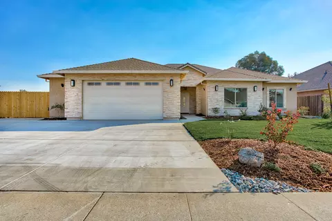 1365 Bonhurst Dr, Redding, CA 96003 photo 3
