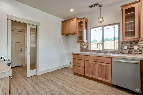 1365 Bonhurst Dr, Redding, CA 96003 photo 14