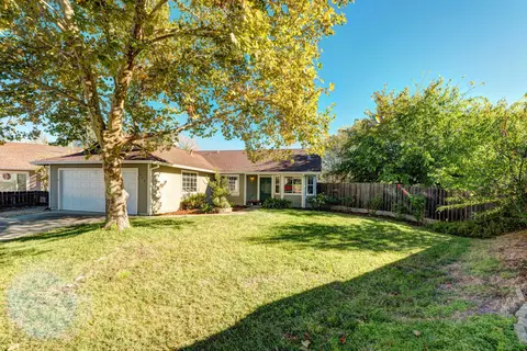 541 Arbuckle Ct, Redding, CA 96003 photo 1