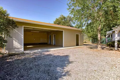 1640 Canter Ct, Redding, CA 96002 photo 3