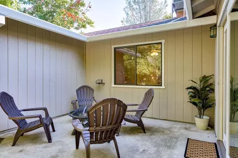 1640 Canter Ct, Redding, CA 96002 photo 23