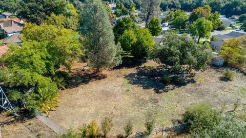 1640 Canter Ct, Redding, CA 96002 photo 27
