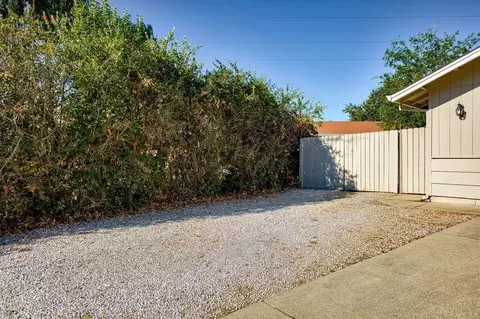 1640 Canter Ct, Redding, CA 96002 photo 35