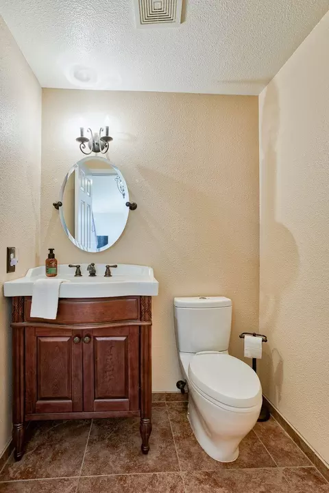 655 Chancellor Blvd, Redding, CA 96003 photo 35