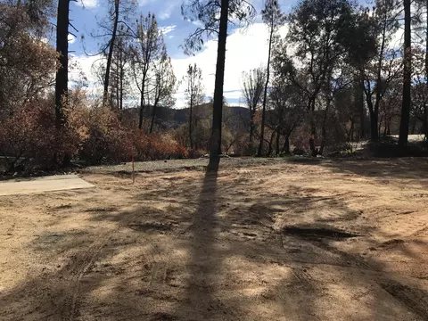 10074 Tilton Mine Rd, Redding, CA 96001 photo 2