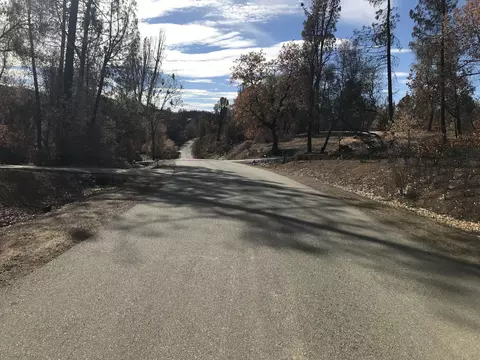 10074 Tilton Mine Rd, Redding, CA 96001 photo 4