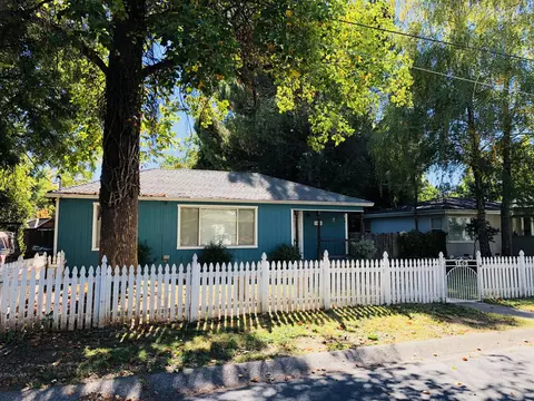 1645 Santa Fe Ave, Redding, CA 96003 photo 1
