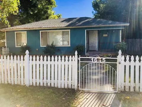 1645 Santa Fe Ave, Redding, CA 96003 photo 12