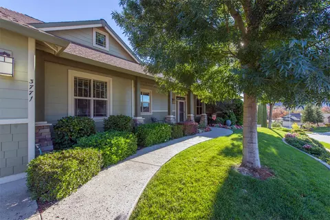 3771 Ferrero Way, Redding, CA 96001 photo 4