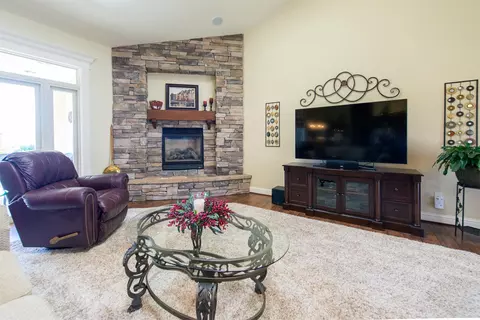 3771 Ferrero Way, Redding, CA 96001 photo 8