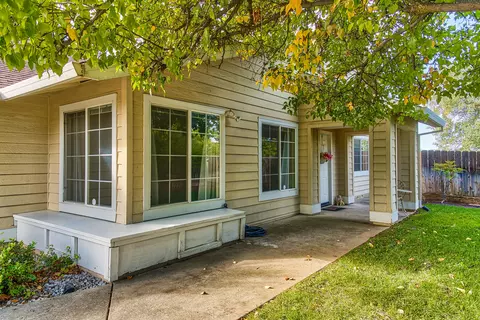 3000 Carson Dr, Redding, CA 96003 photo 1