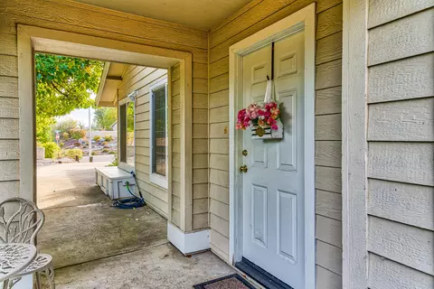 3000 Carson Dr, Redding, CA 96003 photo 4
