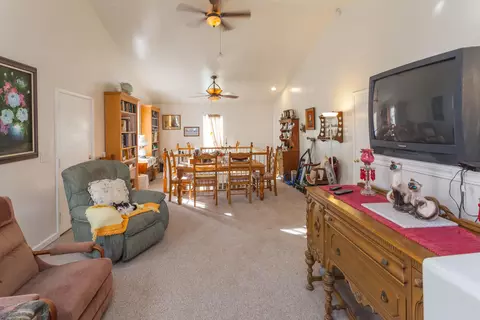 12383 Quartz Hill Rd, Redding, CA 96003 photo 16