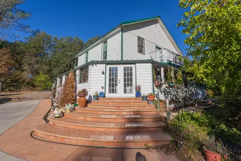 12383 Quartz Hill Rd, Redding, CA 96003 photo 1