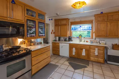 12383 Quartz Hill Rd, Redding, CA 96003 photo 6