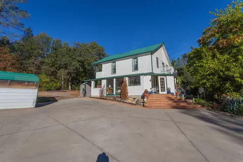 12383 Quartz Hill Rd, Redding, CA 96003 photo 2