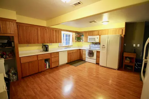 3200 Leonard St, Redding, CA 96002 photo 5