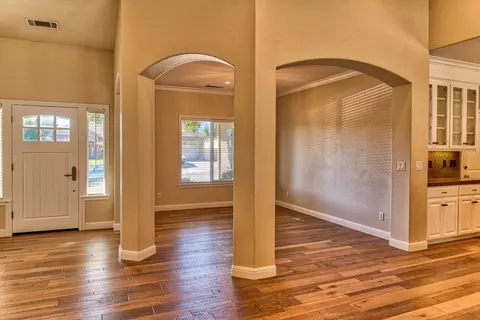 1143 Sunriver Ln, Redding, CA 96001 photo 5