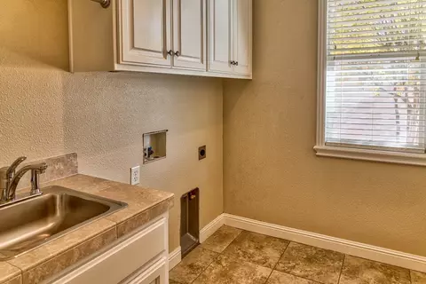 1143 Sunriver Ln, Redding, CA 96001 photo 29