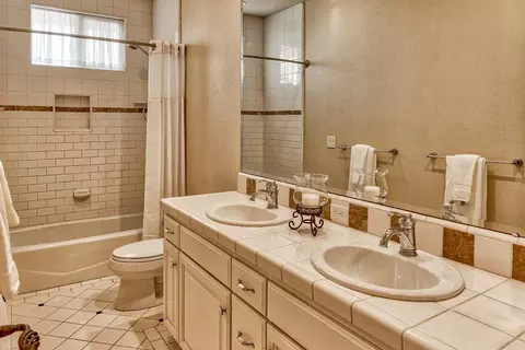 1143 Sunriver Ln, Redding, CA 96001 photo 38