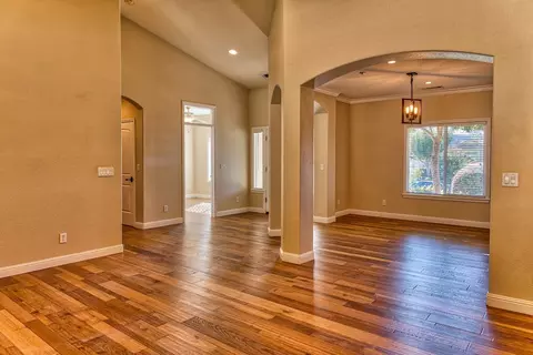 1143 Sunriver Ln, Redding, CA 96001 photo 7