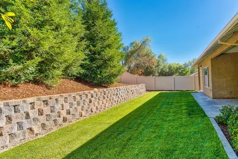 1143 Sunriver Ln, Redding, CA 96001 photo 44
