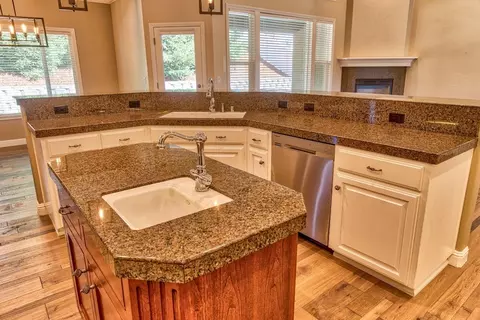 1143 Sunriver Ln, Redding, CA 96001 photo 13