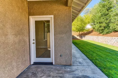 1143 Sunriver Ln, Redding, CA 96001 photo 43