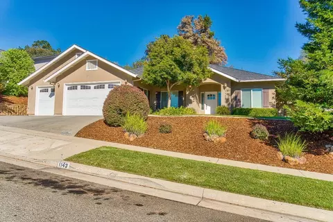 1143 Sunriver Ln, Redding, CA 96001 photo 2