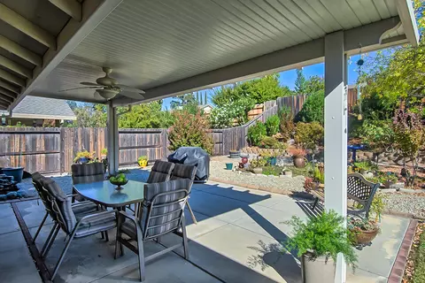 1579 Hominy Way, Redding, CA 96003 photo 31