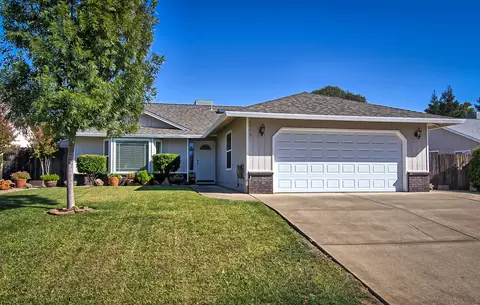 1579 Hominy Way, Redding, CA 96003 photo 1