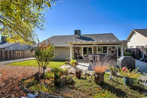 1579 Hominy Way, Redding, CA 96003 photo 36