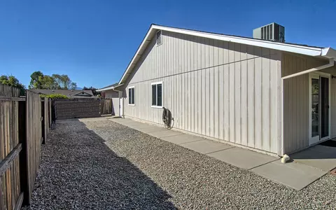 1579 Hominy Way, Redding, CA 96003 photo 34