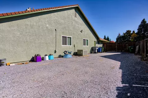 4234 Sudden Wind Ct, Redding, CA 96001 photo 26