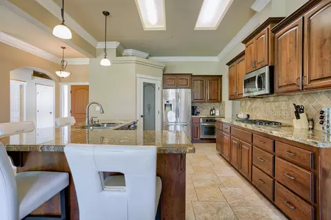 1972 Balzac Ct, Redding, CA 96003 photo 9